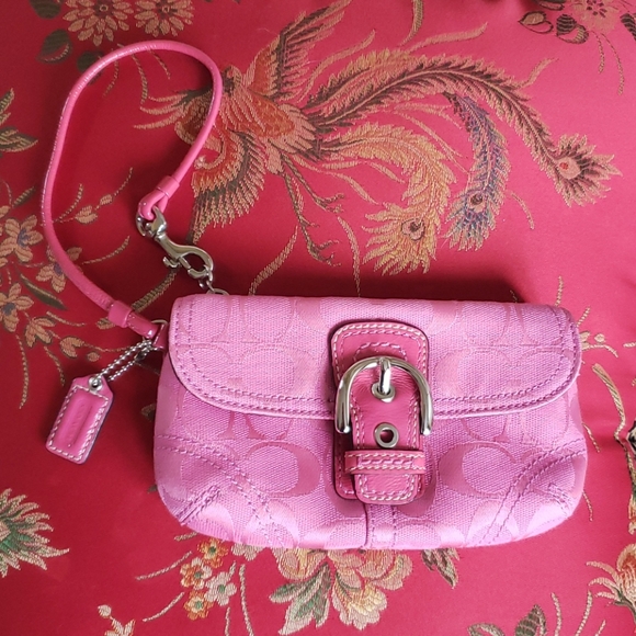 Coach Handbags - Coach Signature Wristlet